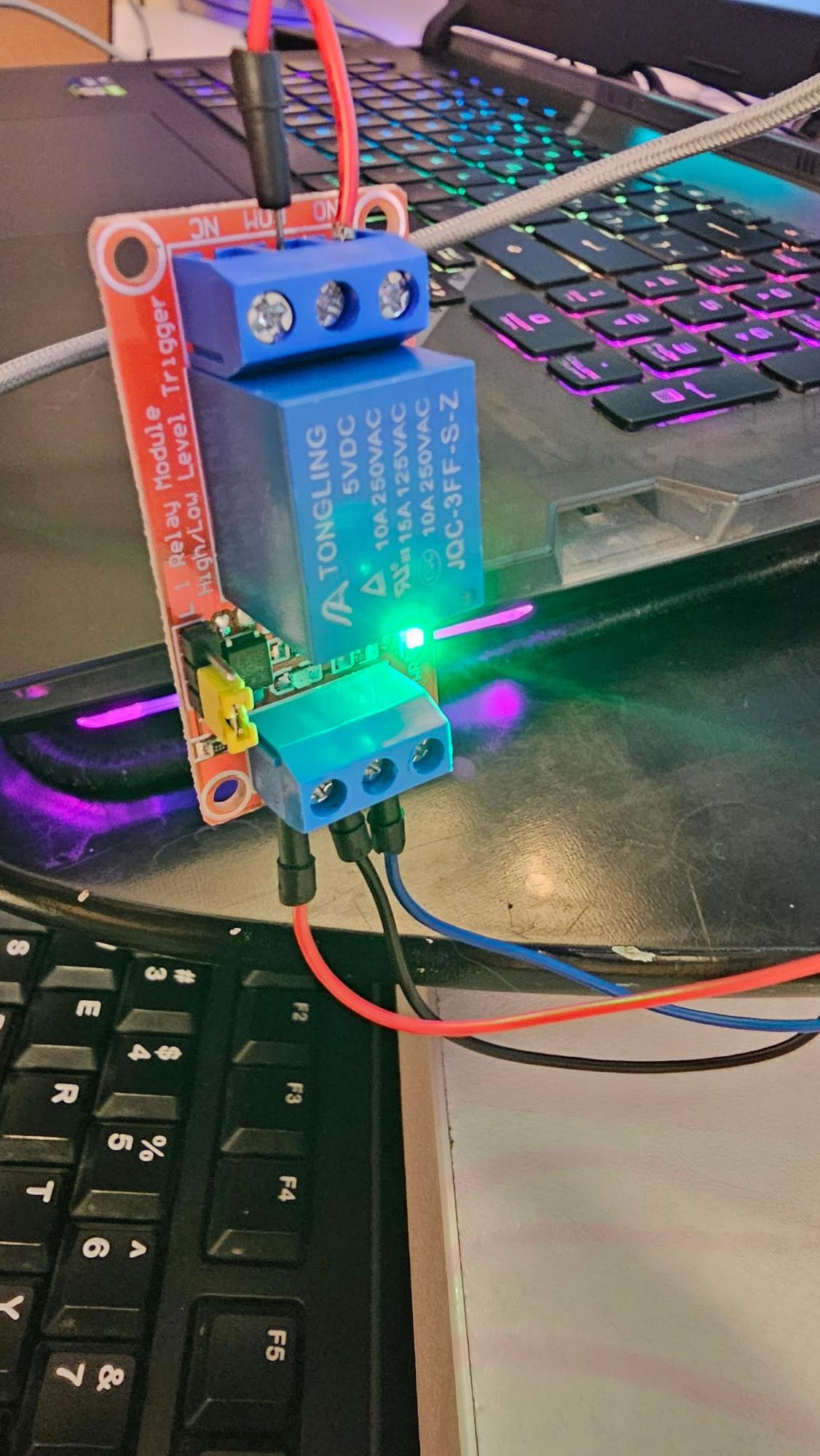 Wiring Relay to ESP32 Wiring Relay to ESP32